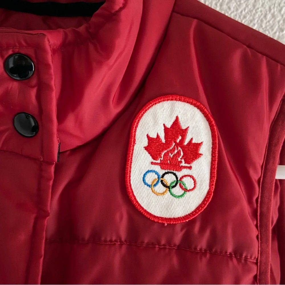 HBC Hudson's Bay Co. Girls' 10 - 12‎ Red TEAM CANADA Olympics Puffer Vest